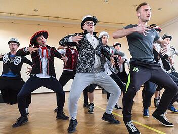 Das M&auml;nnerballett Turedancer aus Zellingen nimmt an den Bayerischen Meisterschaften teil