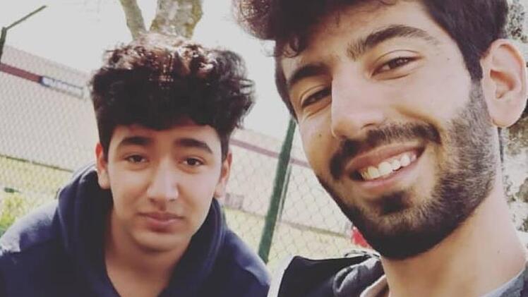 Mostopha und sein Bruder Ibo Mohamed kümmern sich. Foto: Julian Megerle