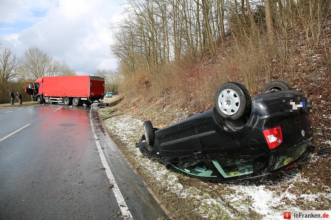 Mehrere Unfälle wegen Schneeglätte bei Döhlau