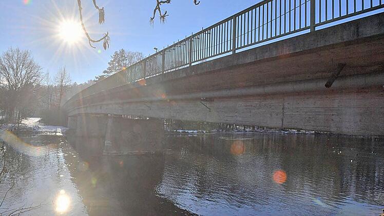 Bamberg: Durchfahrt der Buger Brücke für Gewässernutzer über Ostern frei