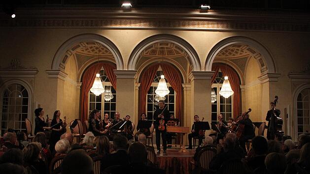 Gewitter, lastende Hitze, gem&uuml;tliches Kaminfeuer oder der ber&uuml;hmte schnarchende Hirtenhund... Das Orchester nimmt Kurs auf! Fotos: Thomas Ahnert