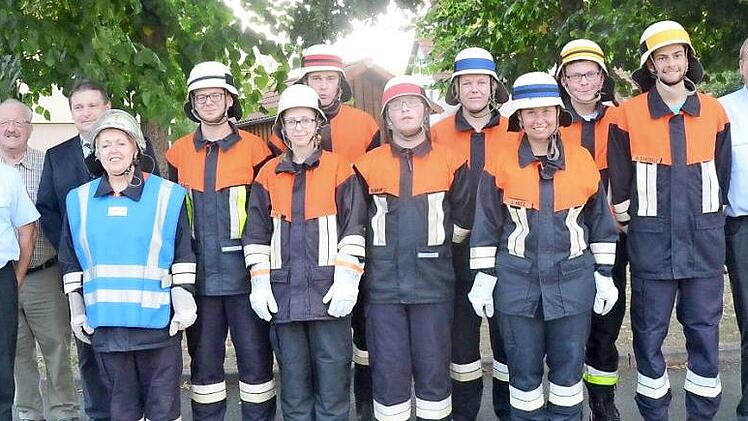 Diese Gruppe der FF Burkersdorf hat die Leistungsprüfung "Gruppe im Löscheinsatz" erfolgreich abgelegt. Foto: Karl-Heinz Hofmann