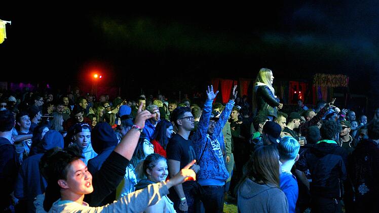 Party im Nirgendwo. Foto: Monika Limmer