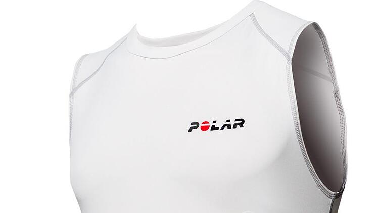 Dieses technische Hilfsmittel sieht unscheinbar aus, liefert aber in Echtzeit eine Vielzahl an Daten. Im  Unterhemd der Firma Polar ist ein  Chip integriert, der die  Bewegungen der Spieler aufzeichnet und auch die Herzfrequenz überwacht.    Polar  Electro GmbH