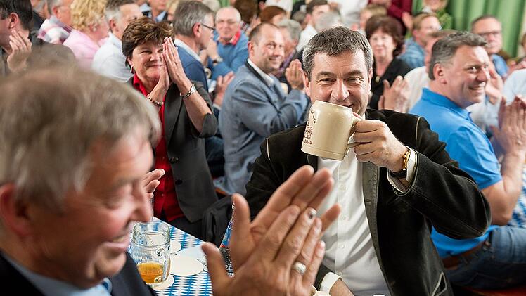 Markus S&ouml;der spricht beim Tag des Bieres in Seinsheim