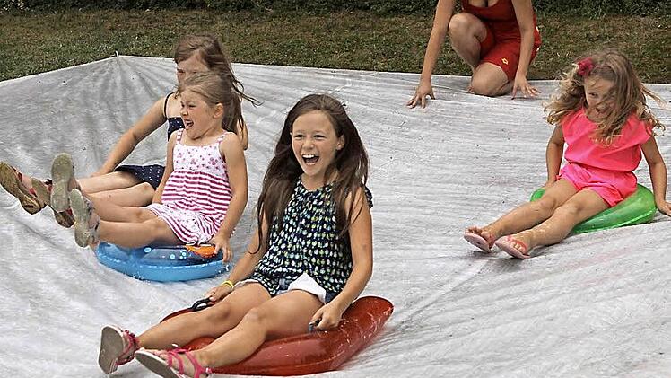 Eine Rutschpartie machte den Kindern im vergangenen Jahr besonders viel Freude.  Foto: Archiv/Michael Wunder