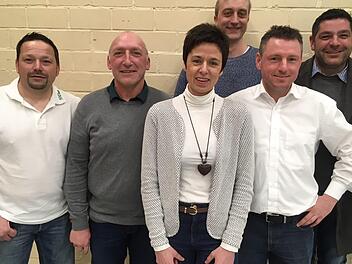 Ehrung langjähriger Mitglieder durch Vorsitzenden Marko Sixt (von links): Hubert Simon, Silvia Greubel, Rainer Keller, Harald Neder und Daniel Lohfink.  Foto: Andreas Lomb