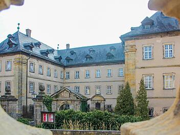 Mit dem Kauf von Schloss Gereuth haben sich Rupert Fechner und Birgit Richter einst einen Traum erfüllt. Heute, 18 arbeitsreiche Jahre später, sieht der Schlossherr vieles mit anderen Augen. Fotos: Eckehard Kiesewetter