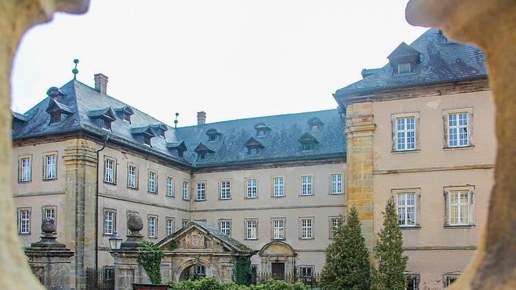 Mit dem Kauf von Schloss Gereuth haben sich Rupert Fechner und Birgit Richter einst einen Traum erfüllt. Heute, 18 arbeitsreiche Jahre später, sieht der Schlossherr vieles mit anderen Augen. Fotos: Eckehard Kiesewetter