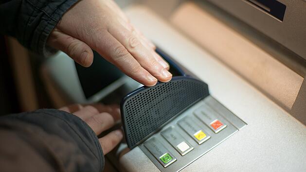 In einigen Sonderf&auml;llen schluckt der Bankautomat deine Geldkarte