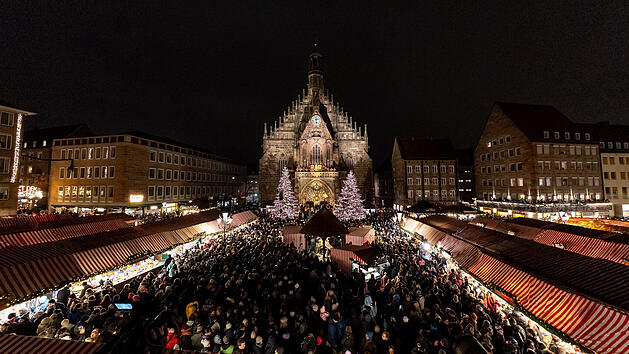 Drohne &uuml;ber N&uuml;rnberger Christkindlesmarkt - Polizei schildert Vorfall