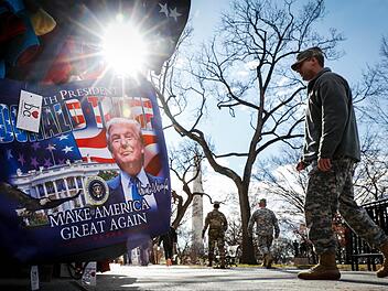 In Washington herrscht heute Ausnahmezustand: Die ganze Stadt bereitet sich auf die Vereidigung von Donald Trump vor. Hier ein Blick auf die Nationalpromenade.  Foto: John Minchillo/AP/dpa