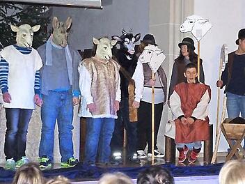 Am Dienstag fand die Weihnachtsfeier der Förderschule und der Heilpädagogischen Tagesstätte der Lebenshilfe Kronach statt.  Foto: Heike Schülein