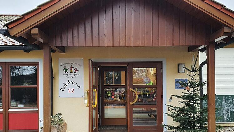 So wie das Kinderhaus "Regenbogen" in Rugendorf lassen viele Kindertagesstätten ihre Türen bis kurz vor Weihnachten offen.Christine Fischer