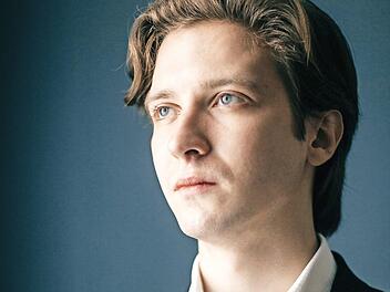 Andrey Denisenko interpretiert Ludwig van Beethovens Sonate Nr. 31.