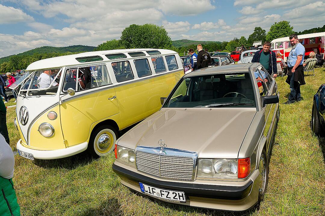 Es kamen viele Oldtimerfreunde.