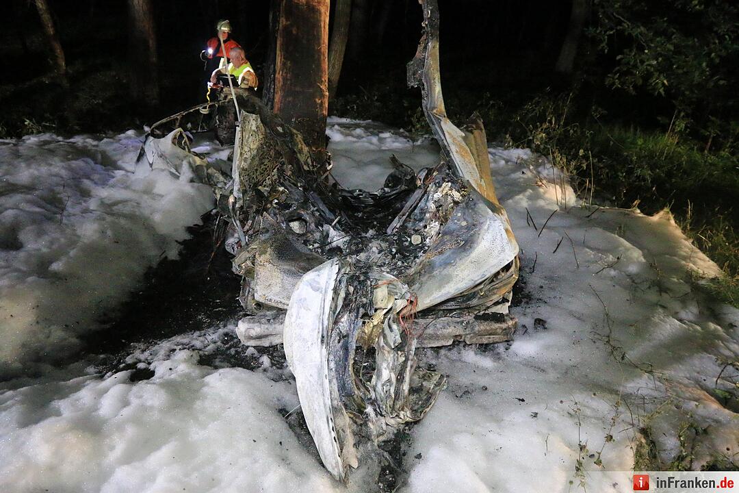 Tödlicher Unfall bei Boxbrunn: Pkw wird zerfetzt