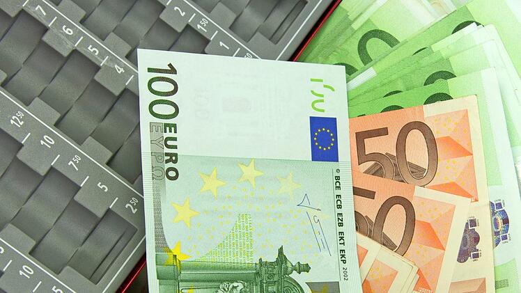 Ist das Bargeld bald Geschichte? Foto: dpa