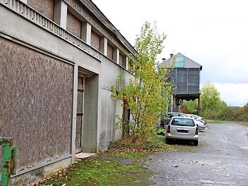 Auf dem sogenannten Jägergrundstück sollen 80 Parkplätze für Gymnasium und BBZ entstehen.  Foto: Thomas Malz
