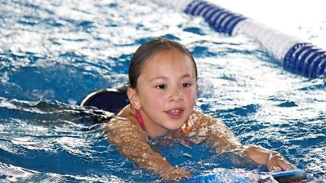 Kleine Schwimmer k&ouml;nnen am n&auml;chsten Sonntag das "Seepferdchen"-Abzeichen erwerben.  Foto: BRK-Wasserwacht