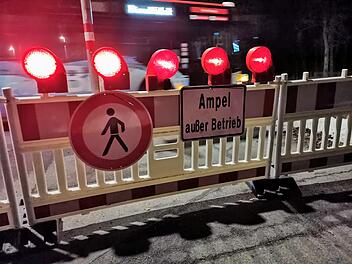 Betrunkener Autofahrer fährt Ampel in Ansbach um – Führerschein weg Betrunkener Autofahrer fährt Ampel in Ansbach um – Führerschein weg