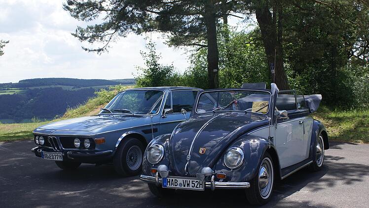 Etwas fürs Auge gab es auch: Oldtimerausstellung vor Ort auf dem Platz. Foto: Milena Meder