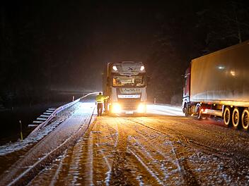 Winterchaos in Bayern: Teilweise starke Schneefälle und Glätte in Franken