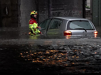 Nürnberg: Starke Regenfälle durch Unwetter - Bilder zeigen Ausmaße