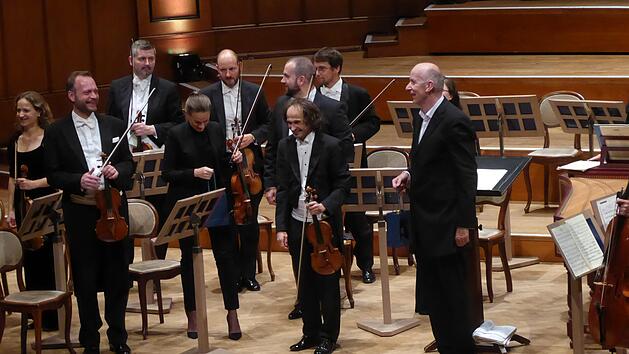 Barockkonzert mit einem Orchester, bestehend aus Mitgliedern des berühmten Gewandhauses Leipzig unter Leitung von Gerd Schaller. Gerhild Ahnert