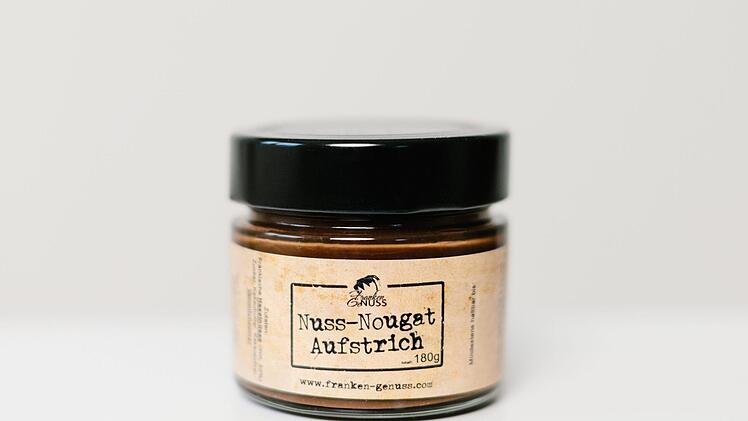 So sieht er aus: Der Nuss-Nougat-Aufstrich ohne Palmöl aus Franken. Foto: Martina Ruff Fotografie
