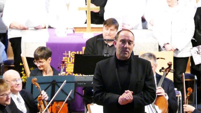 Die Sängervereinigung Bad Rodach und die Stadtkantorei Hildburghausen führten das Passionsoratorium "O Seele, deren Sehnen" in der Johanniskirche auf.Foto:  Achim Young