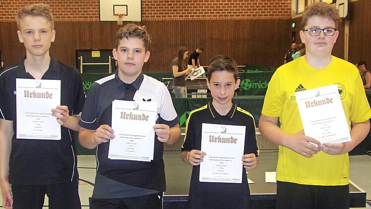 Die vier besten A-Schüler (von links): Jan Kastler, Adrian Jurk, Sieger Tom Hoger und Marc Vollrath
