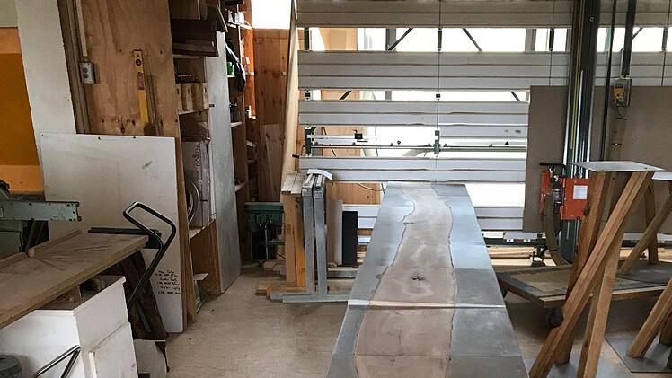 Außergewöhnliche Holz-Beton-Kreationen. Foto: privat