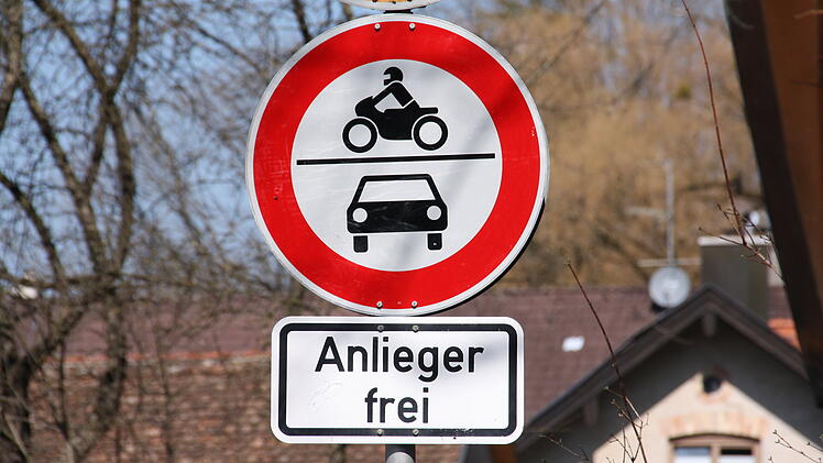 Verkehrsschild, 'Regeln, Anlieger frei