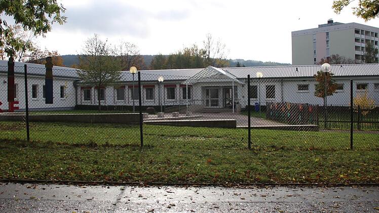 Die Sinnberg-Grundschule benötigt 2021 nach den Prognosen bis zu 20 Klassenzimmer. Deshalb hat der Stadtrat das Thema am 23. Oktober auf der Tagesordnung.Benedikt Borst