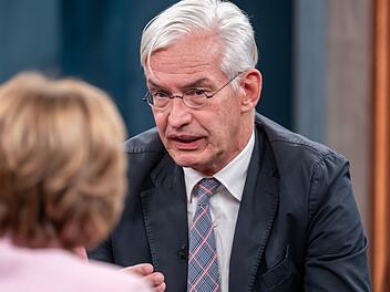 Mathias Middelberg tat sich bei "Caren Miosga" schwer, das schlechte Abschneiden der CDU bei der Landtagswahl in Mecklenburg-Vorpommern zu erkl&auml;ren.