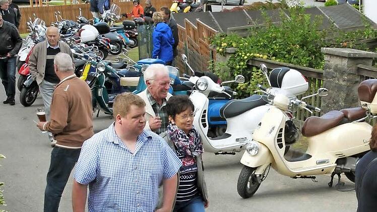 Der Altenkunstadter Ortsteil Maineck wird am 25. September wieder zum Mekka für Vespa-Fans. Ab 14 Uhr steigt im Radlerheim ein italienischer Nachmittag. Foto: Stephan Stöckel
