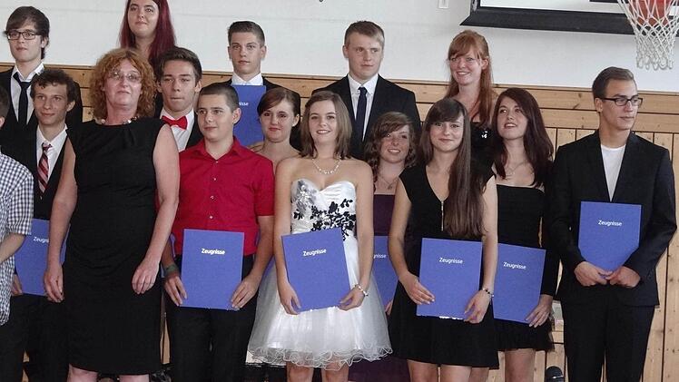 Für die Klasse 10b ist ein langer Schulweg erst einmal zu Ende.