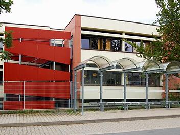 Die Buttenheimer Deichselbachschule braucht dringend weitere Räumlichkeiten und muss zeitnah erweitert werden. Andrea Spörlein