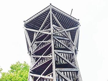 Medienmitteilung: Zabelsteinturm wird in den kommenden Wochen abgerissen