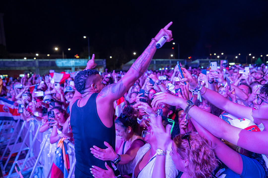 Mit vielen internationalen und nationalen Live-Acts!