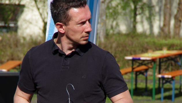 Fußball-Trikots konnten ersteigert werden. Klaus Werner