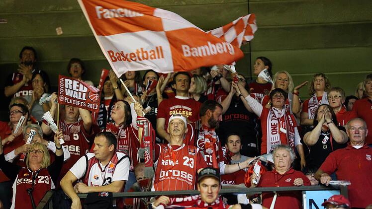 Auf inFranken.de gibt es noch Tickets f&uuml;r das Spiel am Donnerstag. Foto: Daniel L&ouml;b