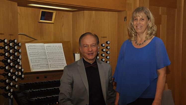 Mit einem Konzert für "Orgel und Gesang" eröffneten Burkhard und Brigitte Ascherl den diesjährigen Bad Kissinger Orgelzyklus. Foto: Peter Klopf