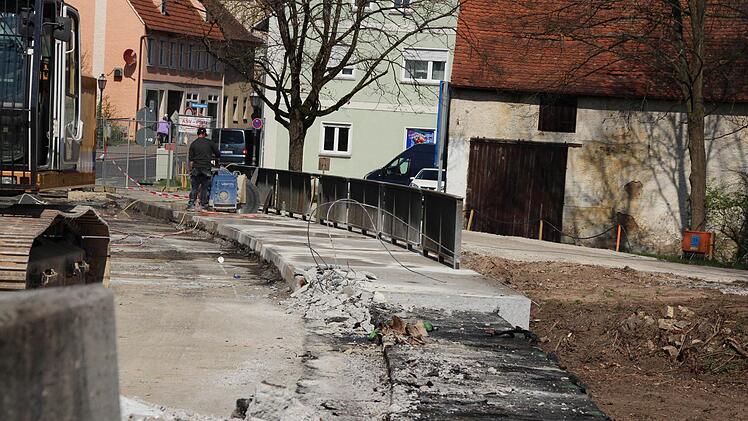 Die Aischbrücken-Baustelle in Höchstadt. Foto: Andreas Dorsch