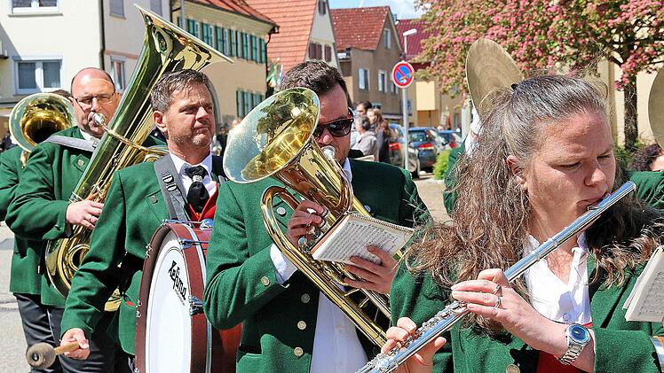 Die Trachtenkapelle Theinfeld Foto: Dieter Britz