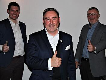 Führungswechsel beim Sportverband Coburg (von links): Sportreferent OB Dominik Sauerteig, der neue Vorsitzende Michael Schulz, Zweiter Vorsitzender Jürgen Heeb Foto: Hans Haberzettl