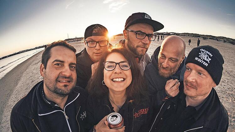 Queens Of Everything treten in Bamberg auf.