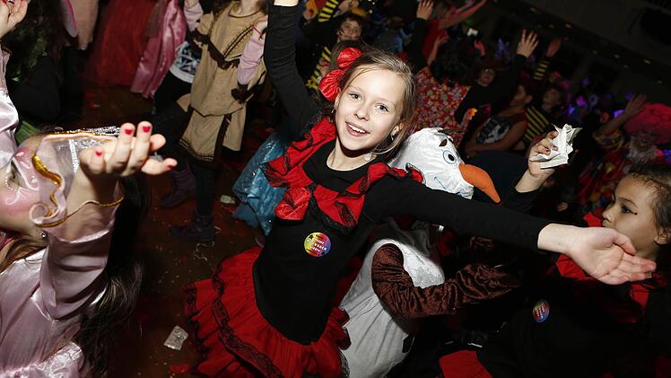Kinderfasching in der Stadthalle Foto: Matthias Hoch