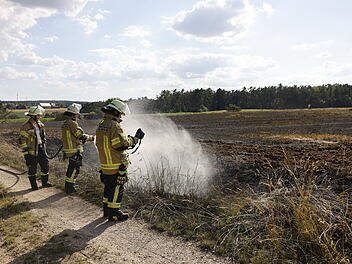 Brand auf Acker im Landkreis F&uuml;rth